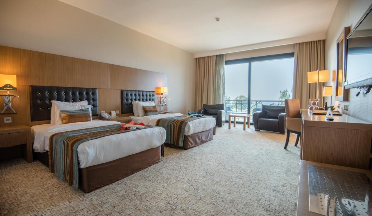 Korineum Golf & Beach Resort Agios Georgios  Экстерьер фото