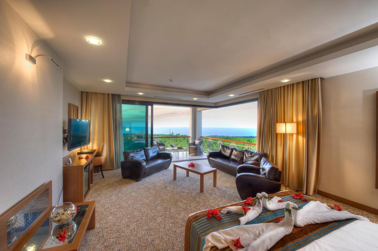 Korineum Golf & Beach Resort Agios Georgios  Экстерьер фото