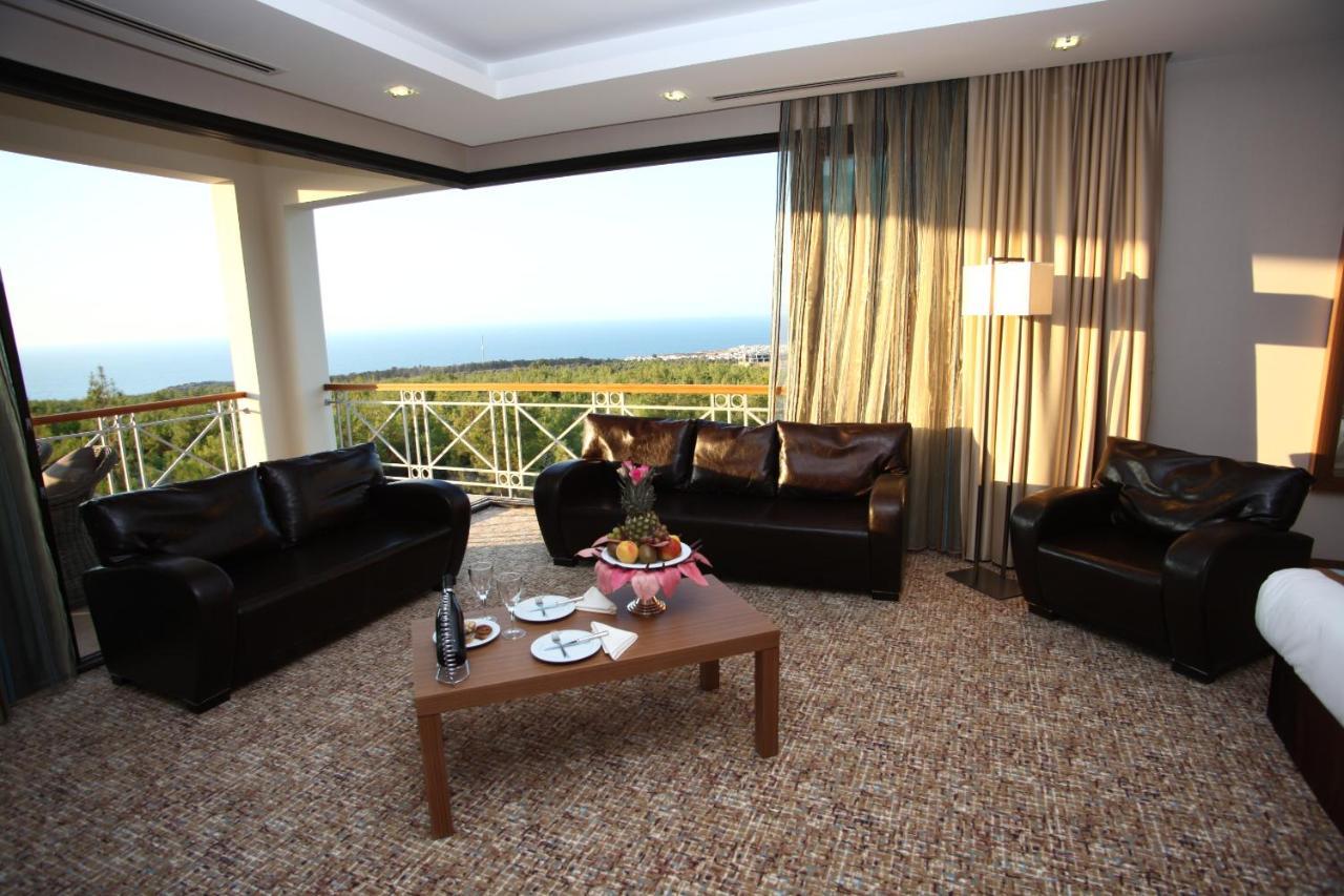Korineum Golf & Beach Resort Agios Georgios  Экстерьер фото