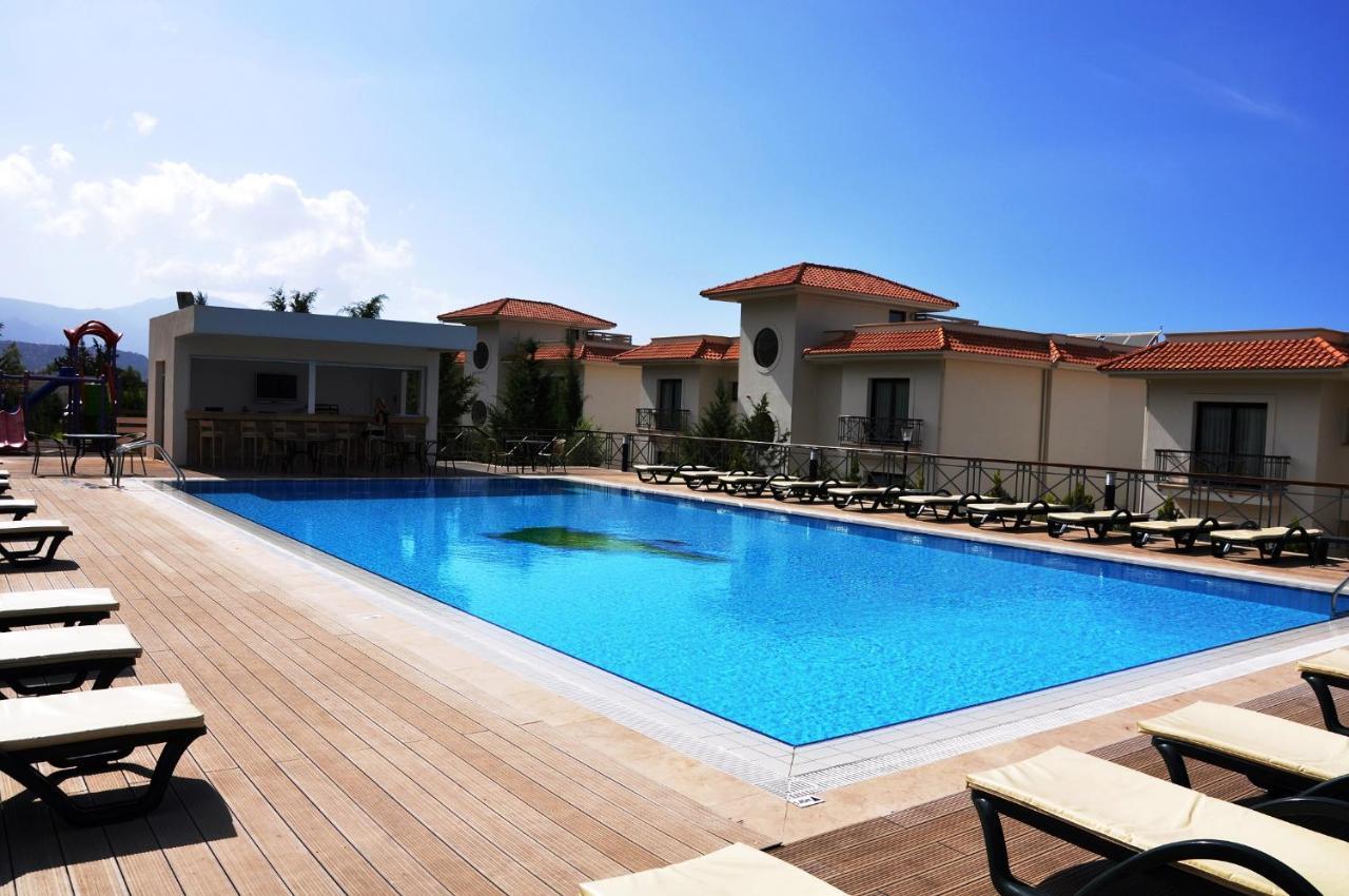 Korineum Golf & Beach Resort Agios Georgios  Экстерьер фото